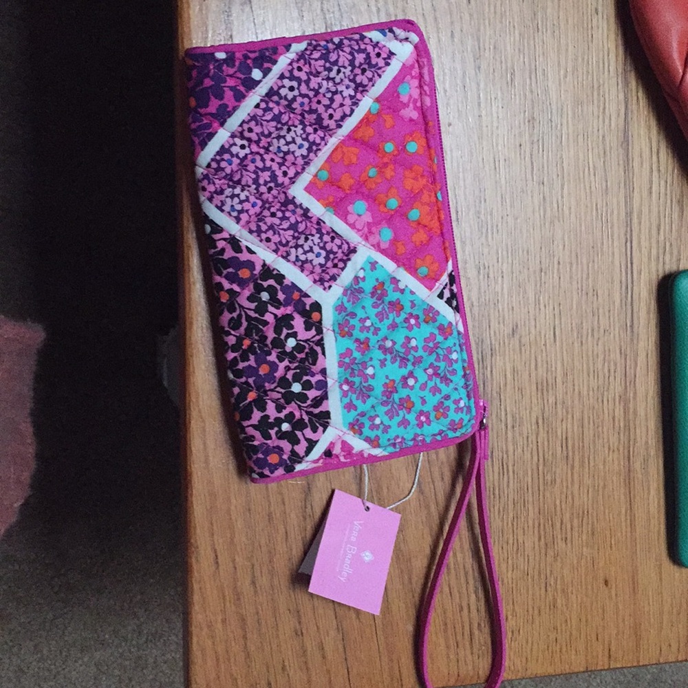 Vera Bradley Designer wristlet/Wallet